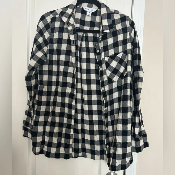 Old Navy Black and White Plaid Shirt Medium Flannel - Picture 1 of 4